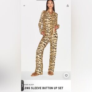 Skims tiger pj set medium NWT.